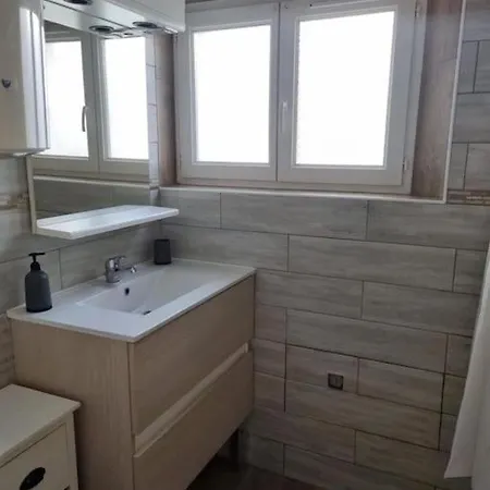 Cosy Proche Evian Apartment *